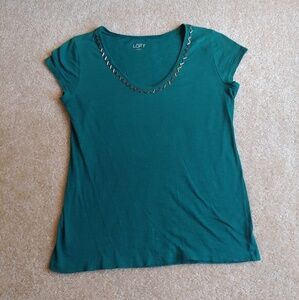 Ann Taylor LOFT gently worn green v neck t-shirt